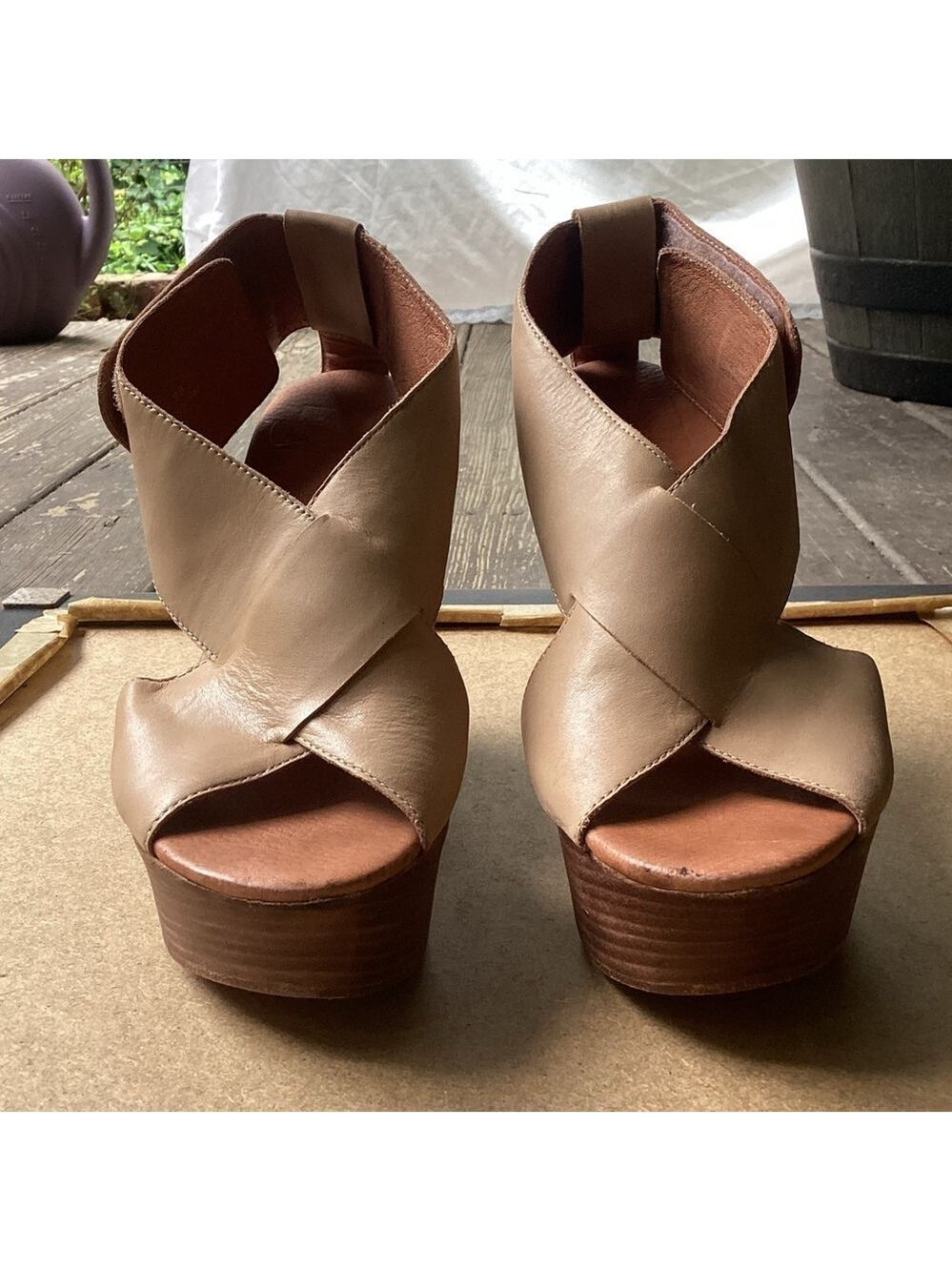 J.Litvack tan wedge sandals size 8.5 (39)